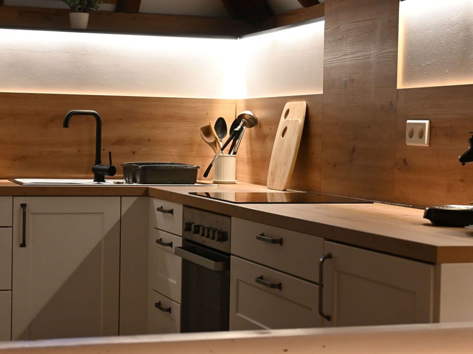 Tap, Kitchen Sink, Cabinetry, Countertop, Sink, Wood, Plumbing Fixture, Kitchen, Interior Design, Flooring