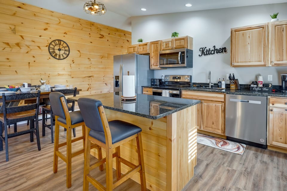 Kitchen | Keurig Coffee Maker | Toaster