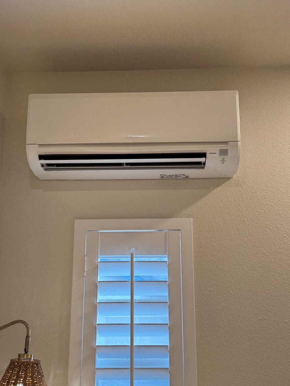 Heat and Ac mini split.a very unusual feature on the central coast to have AC!