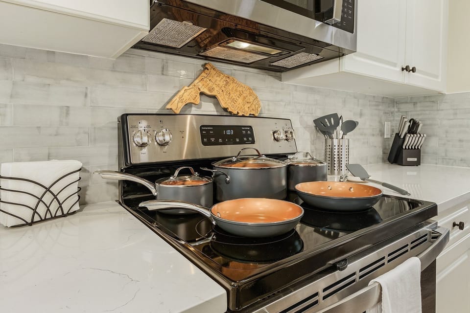 Complete Pots & Pans Set