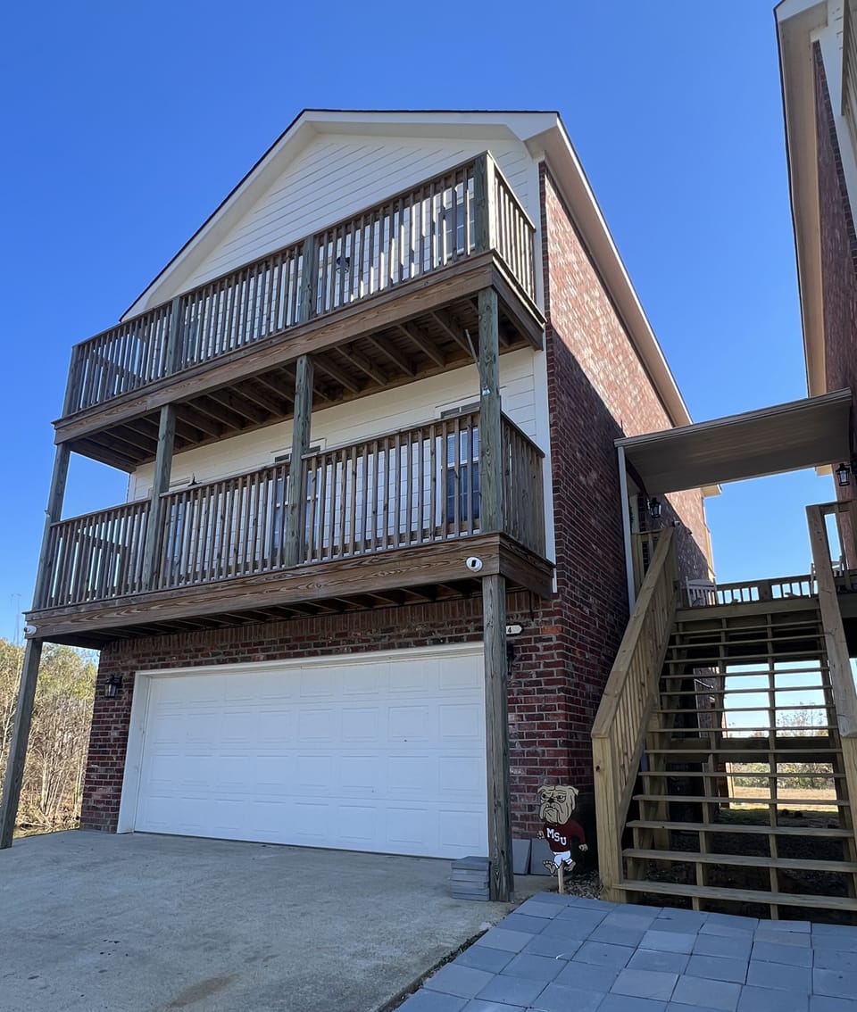 Front of condo. Entry is on second floor