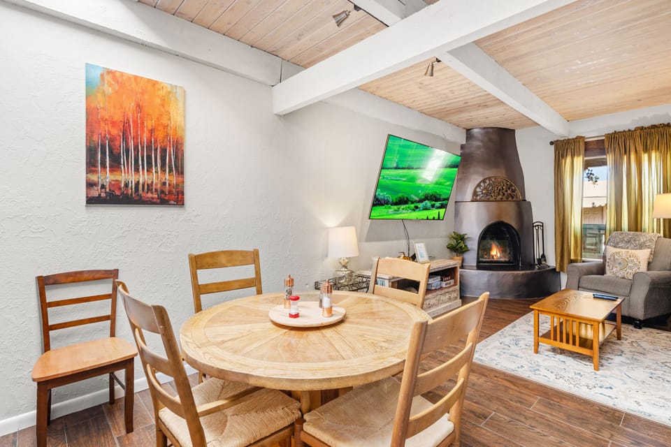 Dining Area / Living Room