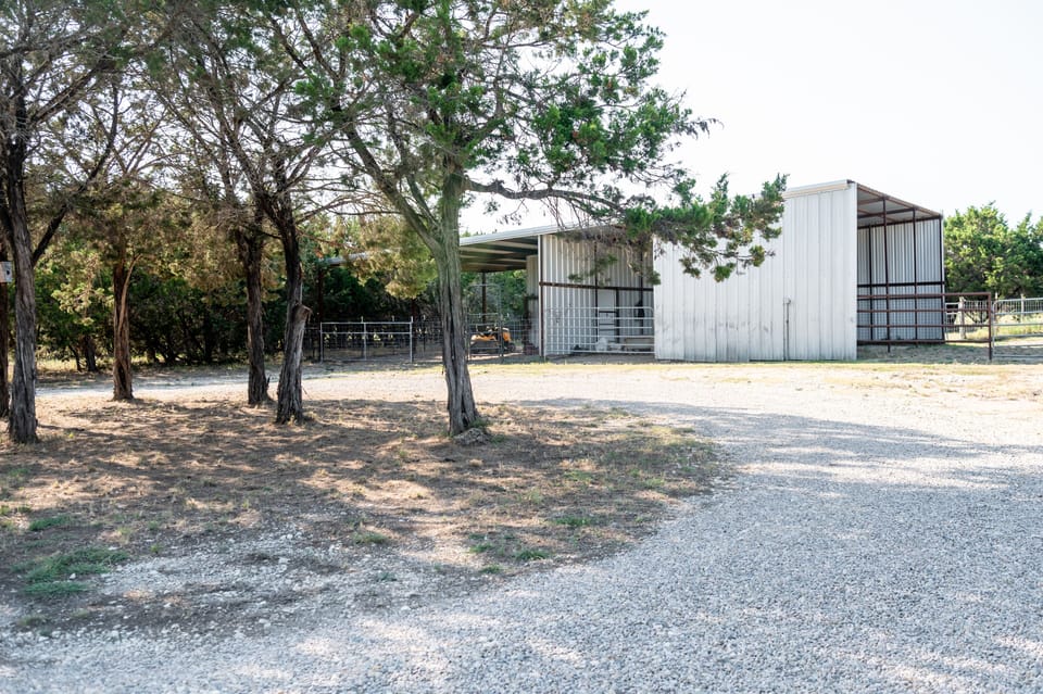 Here is the barn.  Feel free to park in the roundabout or our driveway.