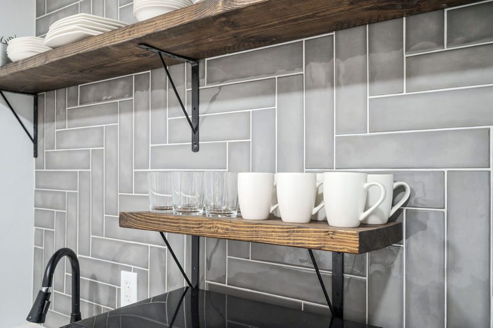 1607's Kitchen