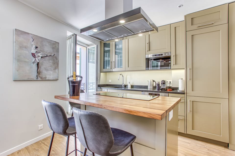 Kitchen island-convenient for meals and/or working on your laptop