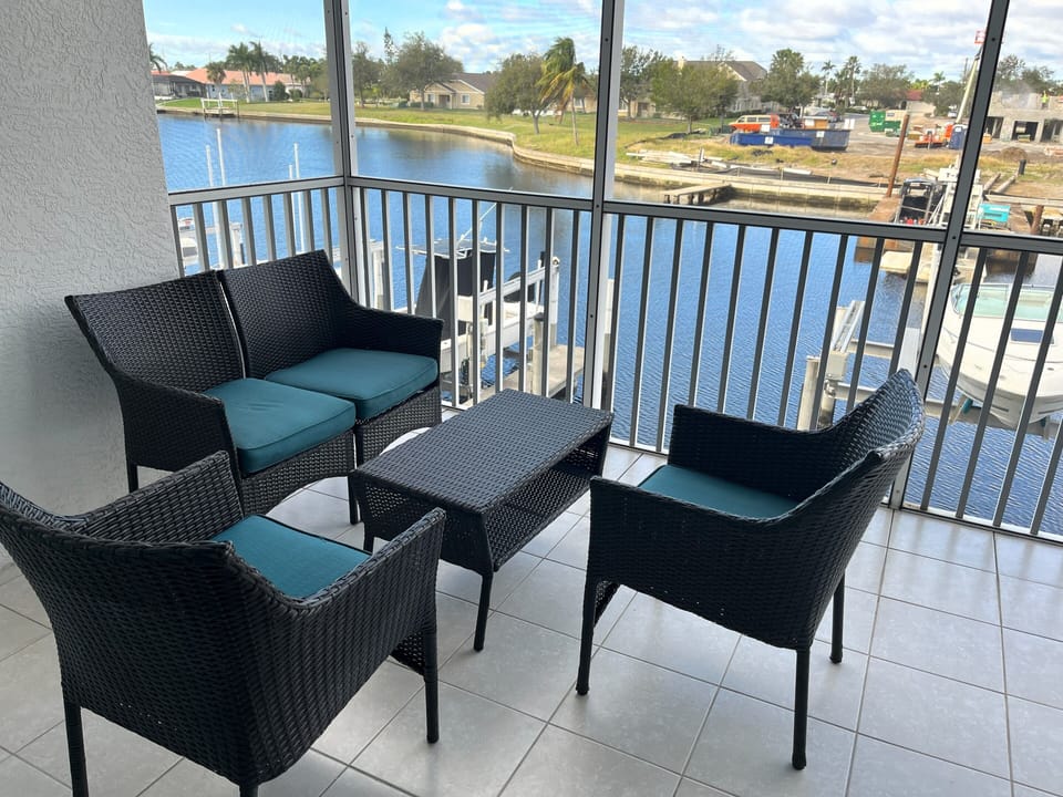 Lanai with furniture for watching sunsets