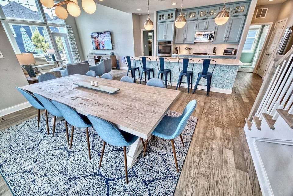Large dining area with seating for 10