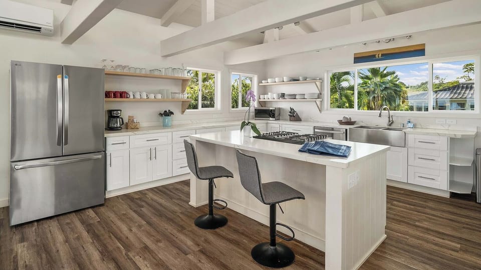 Anahola Palms - Fully Equipped Kitchen & Breakfast Bar - Parrish Kauai