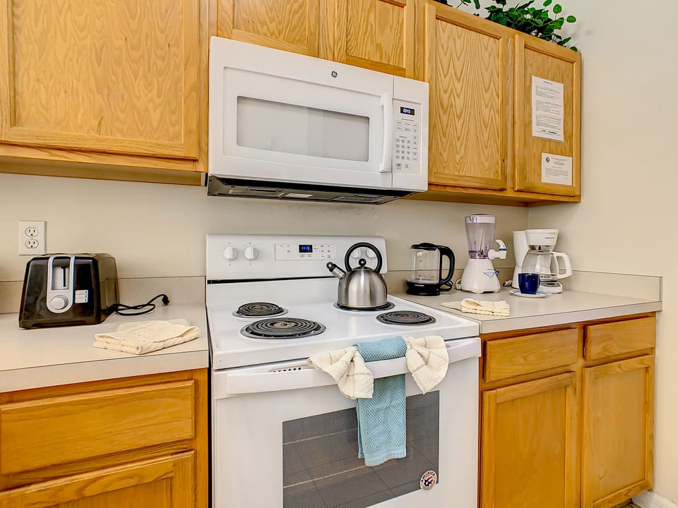 Modern appliances and clean design, perfect for cooking your favorite meals.