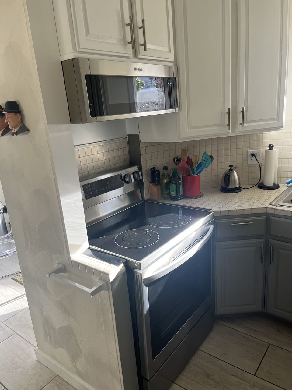 Kitchen.  New LG range with air fryer.

