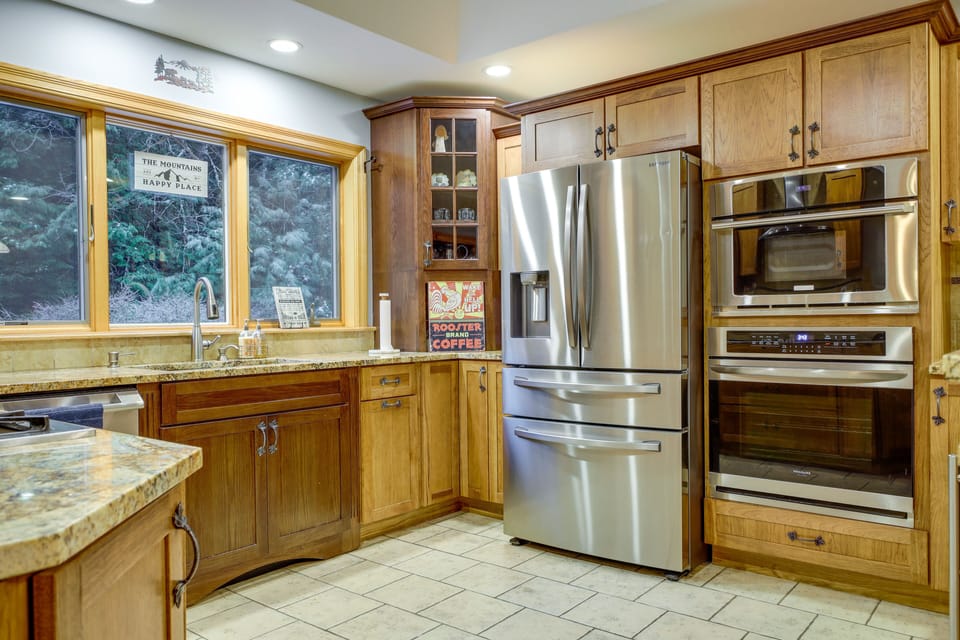 Fully Equipped Kitchen | Cooking Essentials