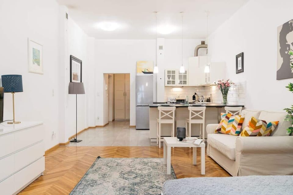 living room, kitchen