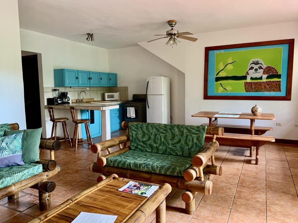 EcoCondo #5 in Secured Community Paradise  w/ pool (1570)