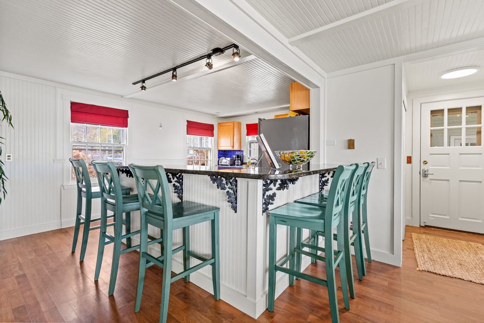 Large bar countertops