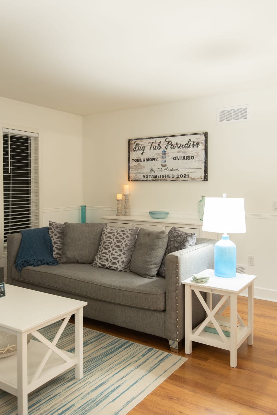 Comfortable living room with fireplace