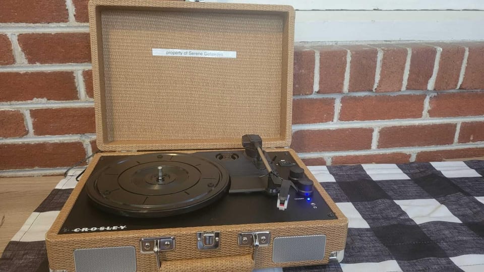 Immerse in a unique & nostalgic audio experience with our classic record player