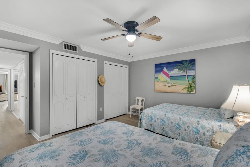 Guest bedroom