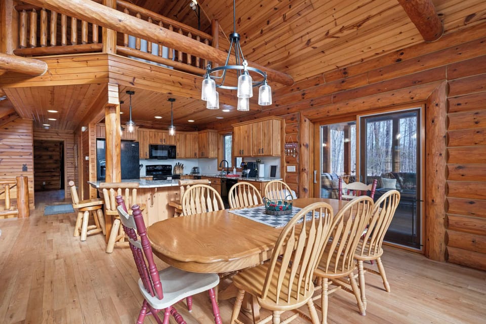 Dining table that seats 8
