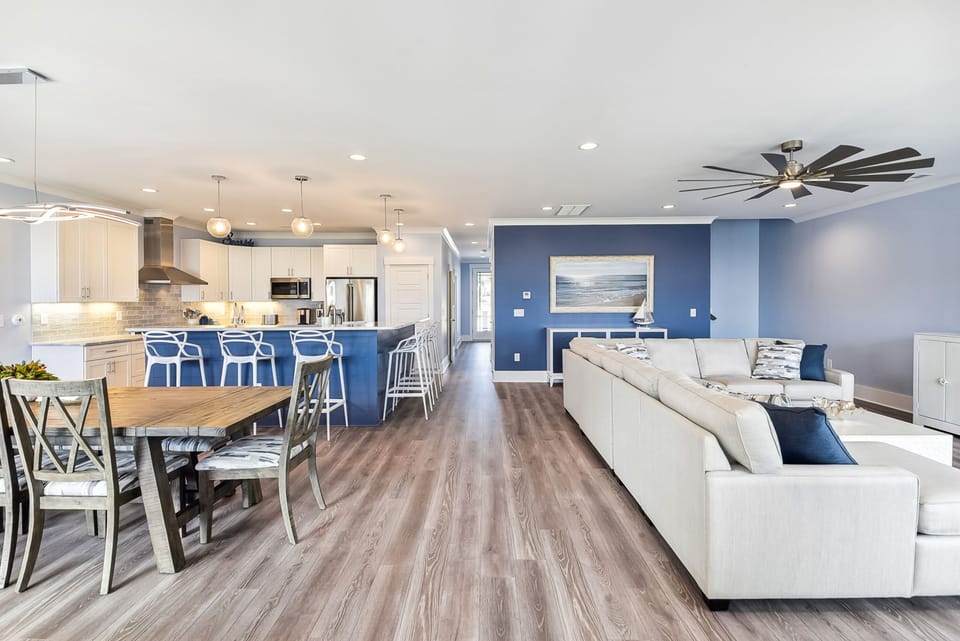 Great open floor plan in this fabulous  beach house!