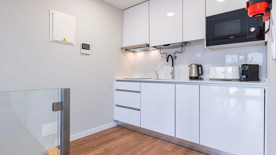 Embrace your inner chef in our fully equipped kitchenette #chef #homecooking #portugal #pt #cascais