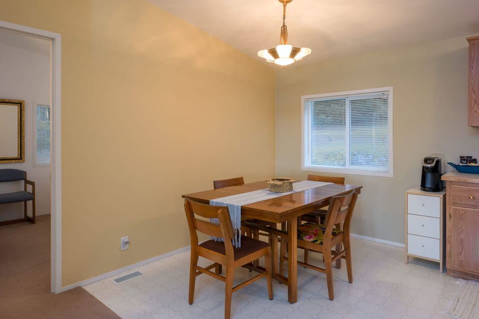 197 Bayshore Rd - Lopez Island Washington - 10