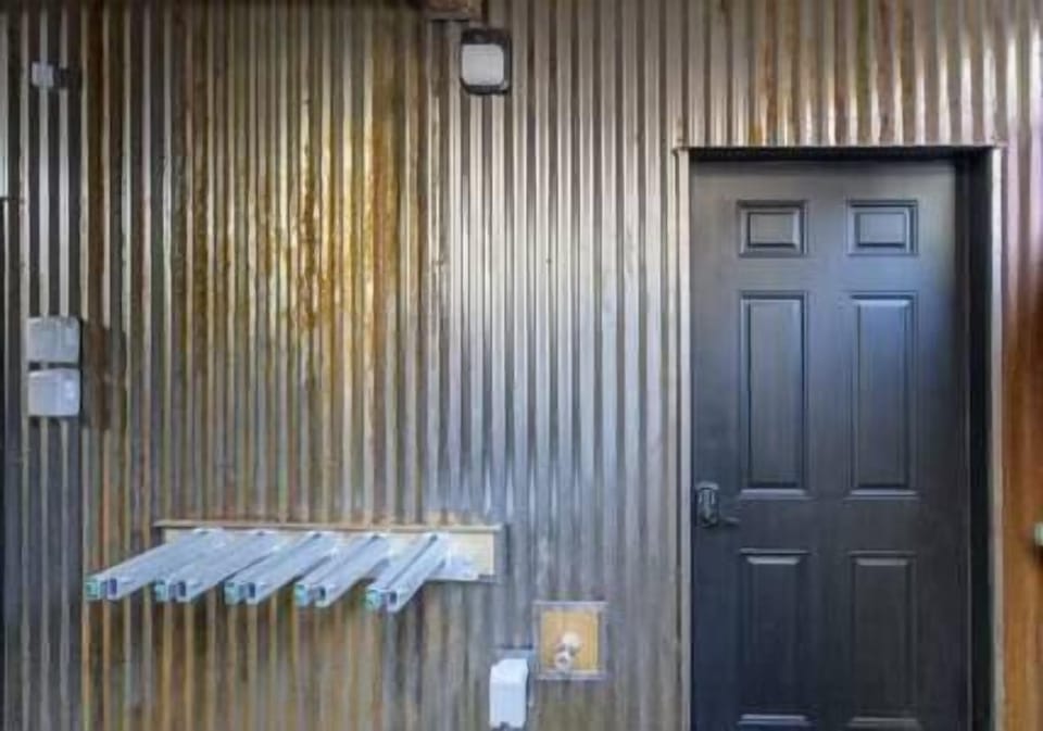 Ski lockers at your front door