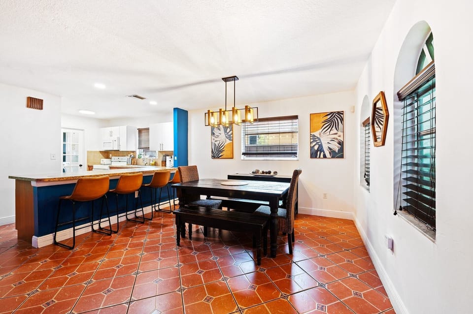 19-web-or-mls-2740-sw-28th-ave 2