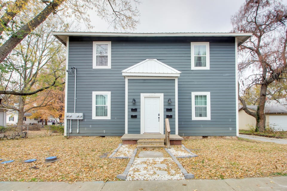 Nevada Vacation Rental | 1BR | 1BA | 650 Sq Ft | Stairs Required for Access