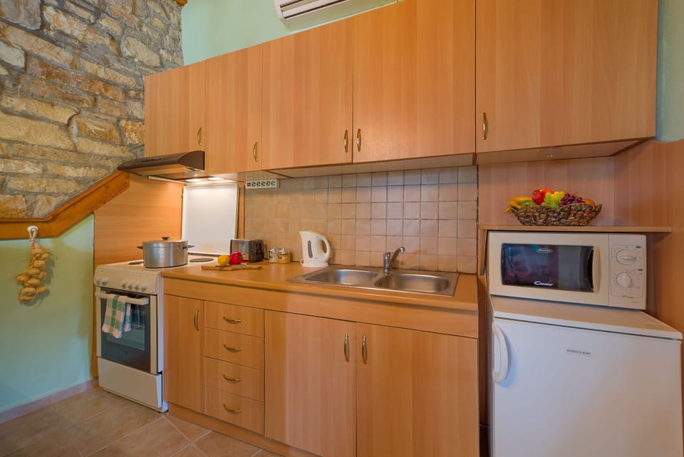 The kitchen in the annex