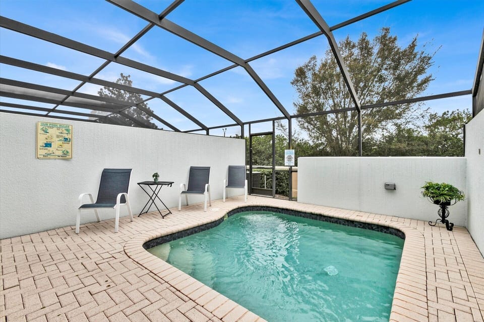 Pool Deck
Pool Faces South