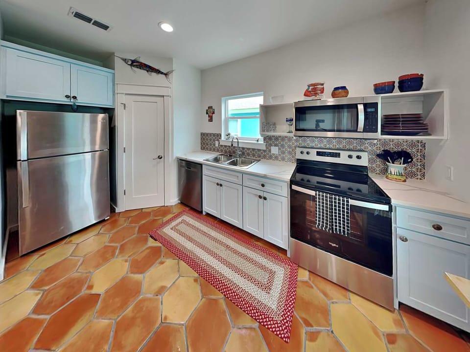 Full Kitchen - Stainless Steel Appliances - Main House