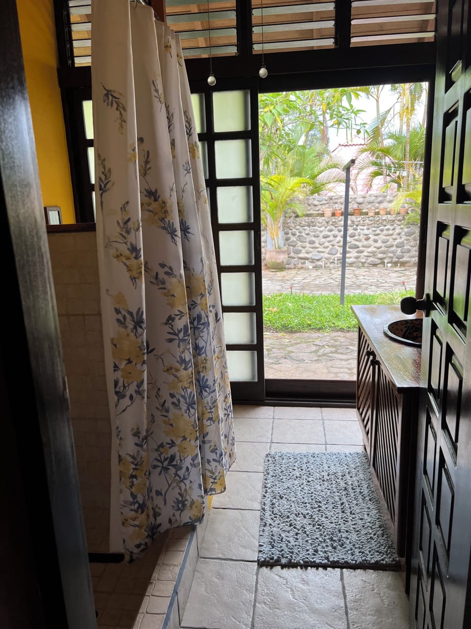 Casita bathroom
