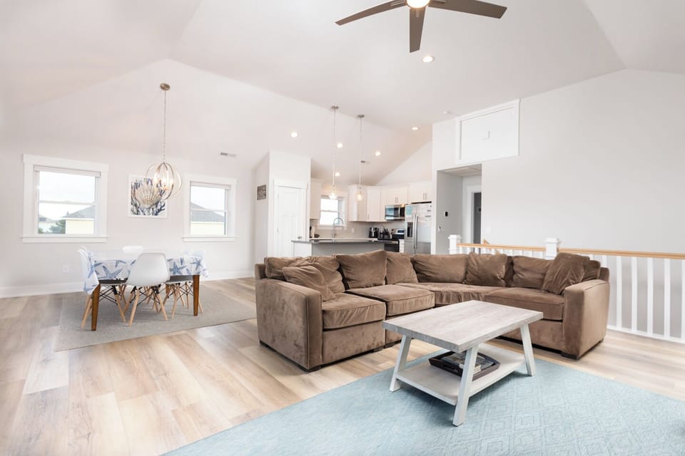 Entertainment Space Top Level