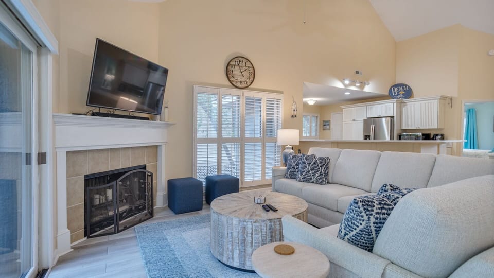 Open living space with comfortable furnishings
