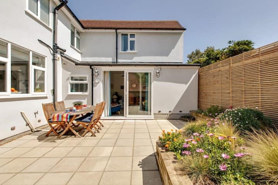 Relax in the private courtyard garden