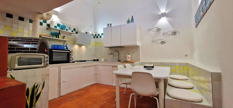 Kitchen and living