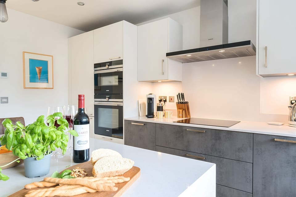 Equinox, Silverlake: The well-equipped kitchen area