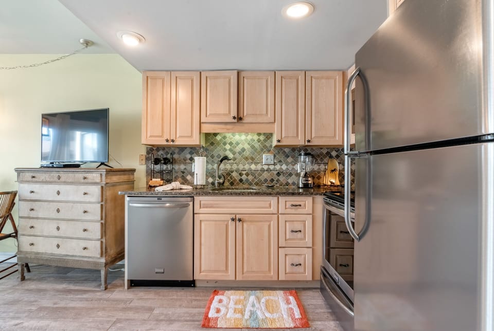 Kitchen - Put the dishes in the dishwasher and enjoy your time at the Resort!
