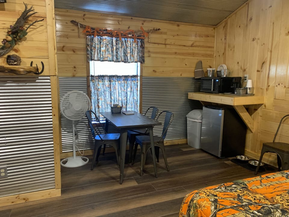 table and chairs in the kitchenette area, Buffalo Wallow Cabin