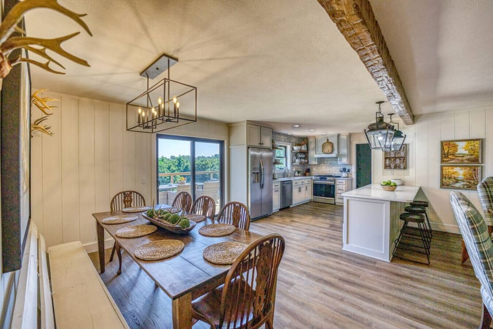 Dining area and kitchen main level