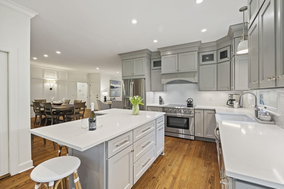 Fully equipped kitchen