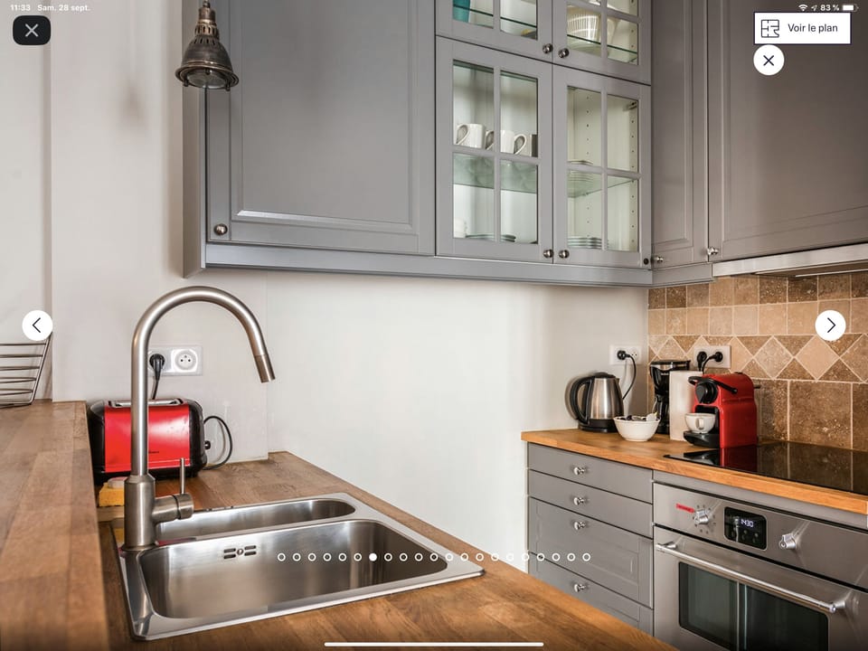 the kitchen is fully equipped with all the equipment you need to cook