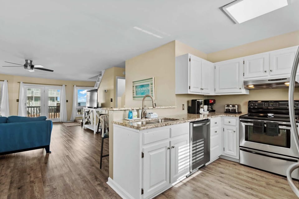 Fully Stocked Kitchen