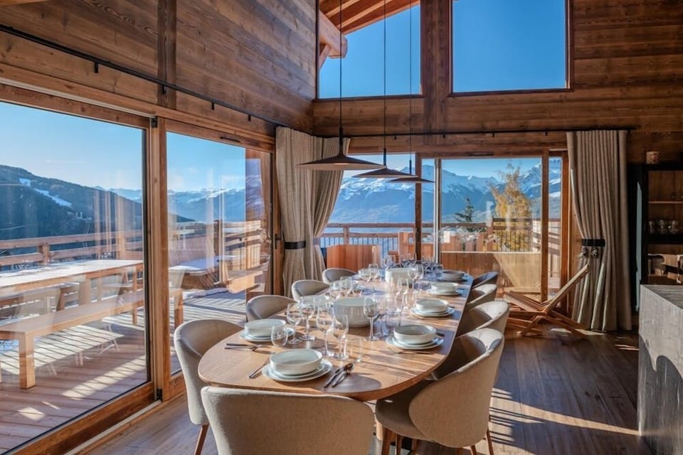 Dining area with stunning wrap around views
