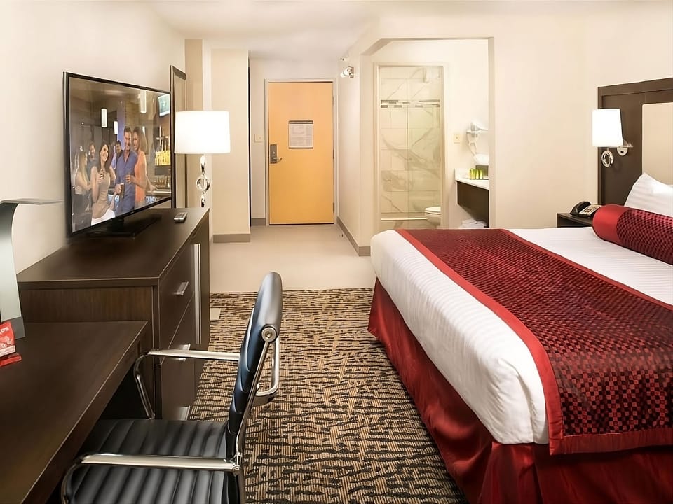 King size bed!  Great rest after a long day of adventures! Exact unit will be assigned upon arrival. Views, colors and decor may vary.