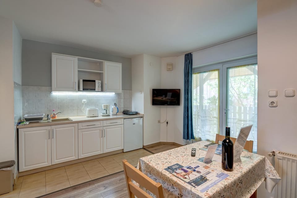 Superior studio apartment nr. 1 4