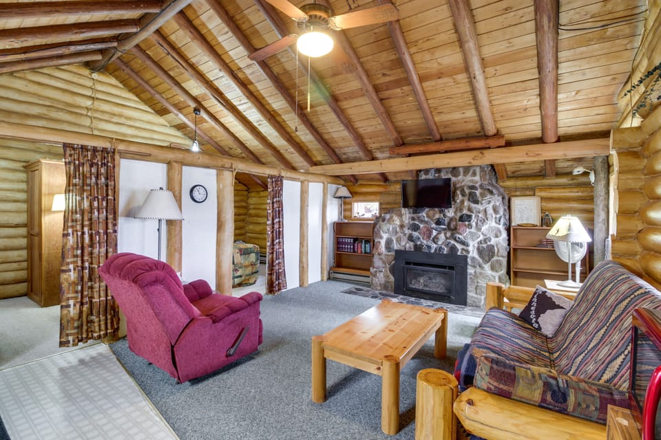 Bemidji Vacation Rental | Studio | 1.5BA | 1,200 Sq Ft | 1 Step to Enter
