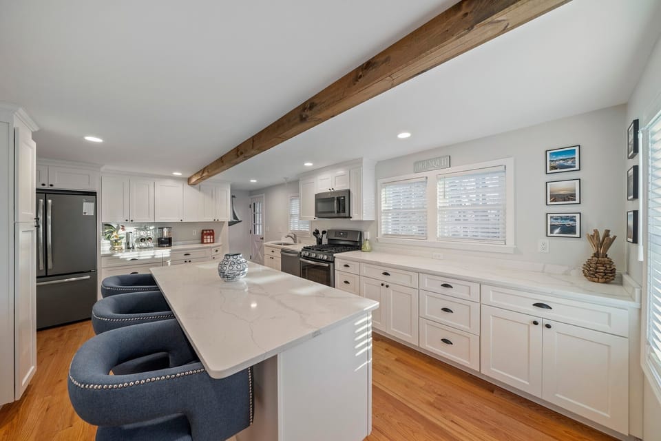Spacious kitchen and center island 