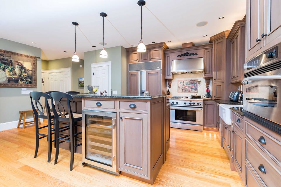 Center island and high-end appliances