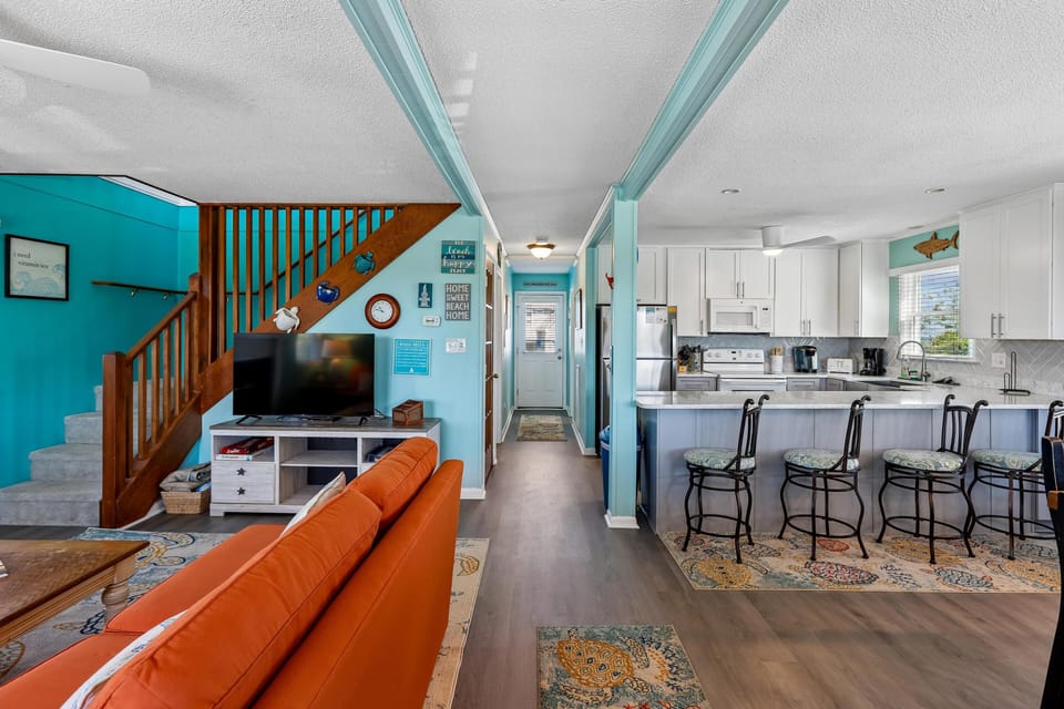 Group,Living Room,Customer Provided